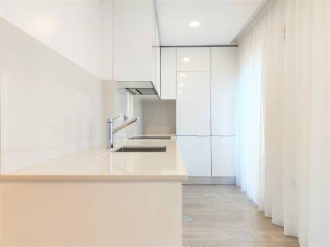 Penthouse T2 - Avenida Lourenço Peixinho