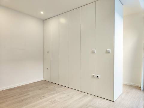 Penthouse T2 - Avenida Lourenço Peixinho