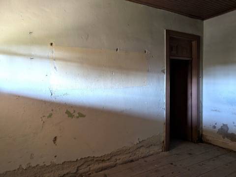 Moradia T3 para Restaurar em Mataduços – Esgueira