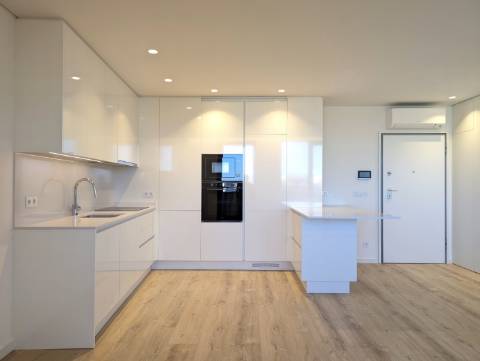 Apartamento T1+1 Novo - Centro de Aveiro