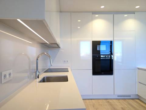 Apartamento T1+1 Novo - Centro de Aveiro