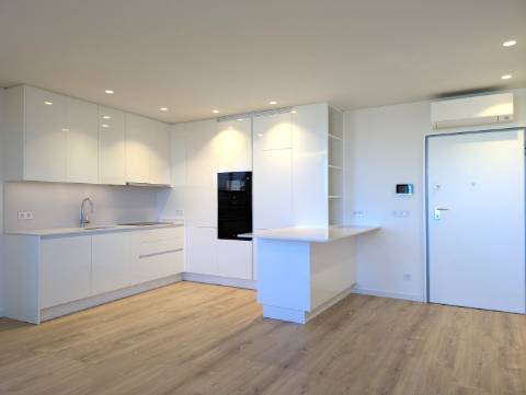 Apartamento T1+1 Novo - Centro de Aveiro