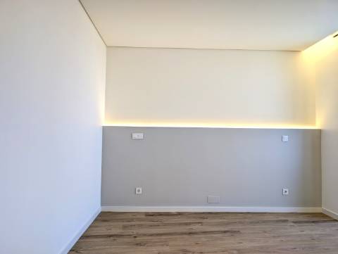 Apartamento T1+1 Novo - Centro de Aveiro