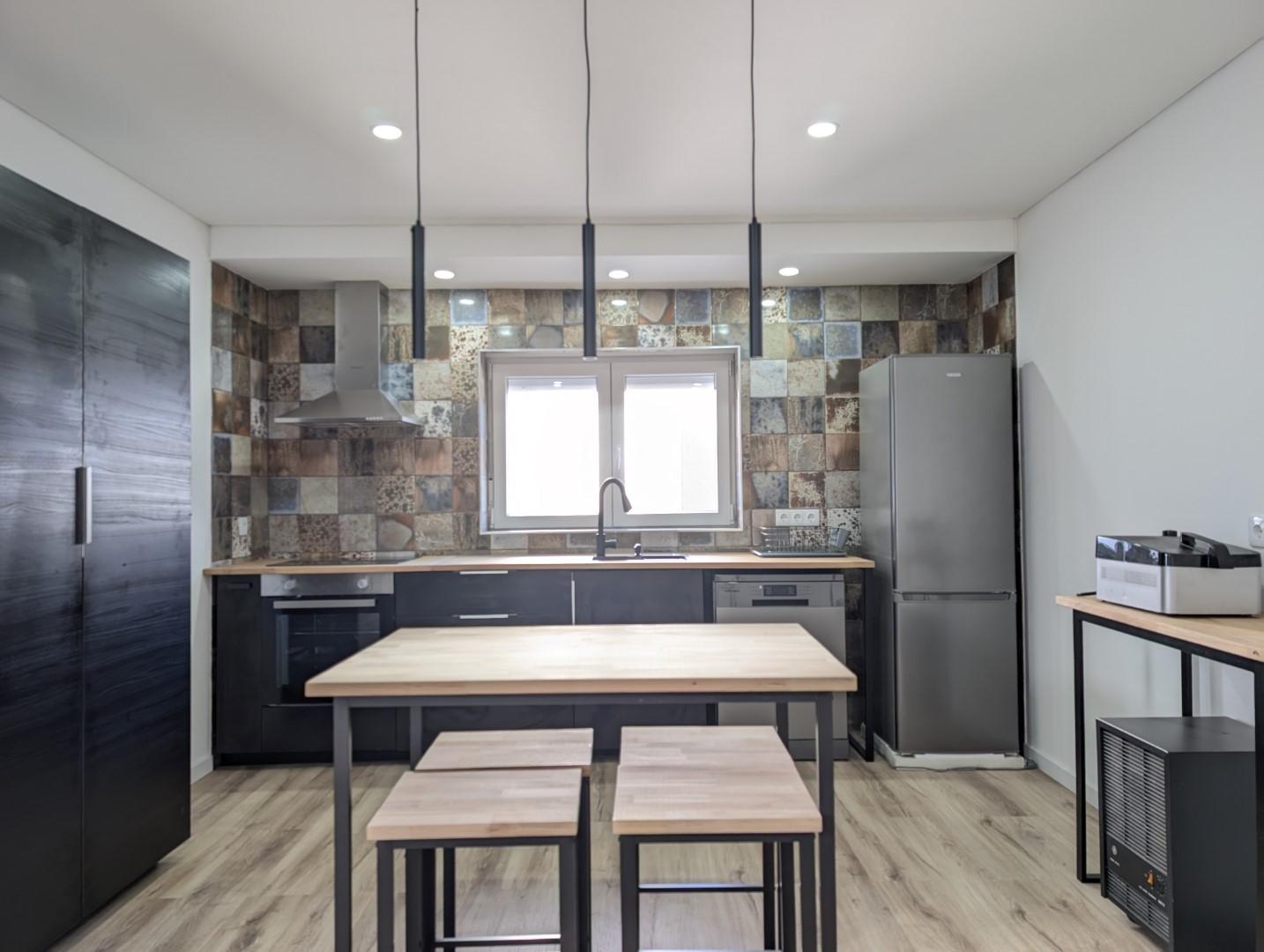 Moradia Isolada Totalmente Remodelada