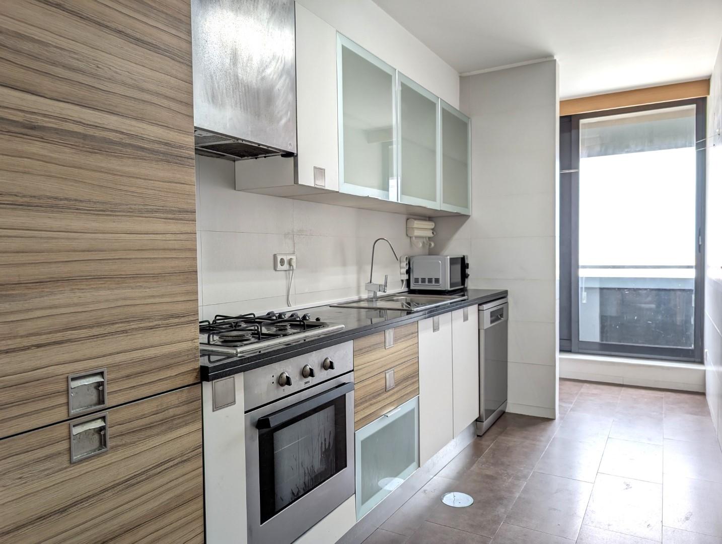 Apartamento T1 - Urbanização Glicínias