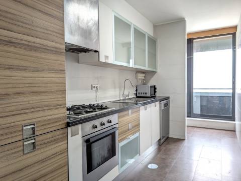 Apartamento T1 - Urbanização Glicínias