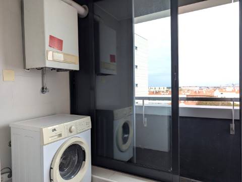 Apartamento T1 - Urbanização Glicínias