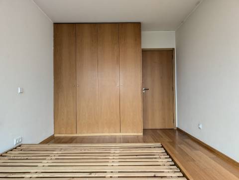 Apartamento T1 - Urbanização Glicínias