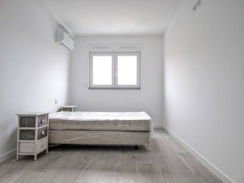 Apartamento T2 Novo - Aradas