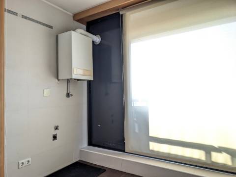 Apartamento T4 - Implex - Urbanização Glicínias