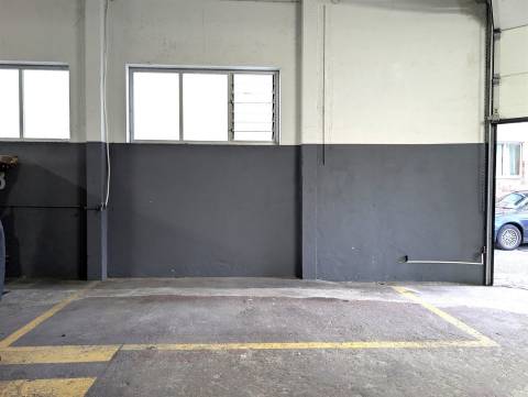 Apartamento T2 Remodelado –  Centro de Esgueira