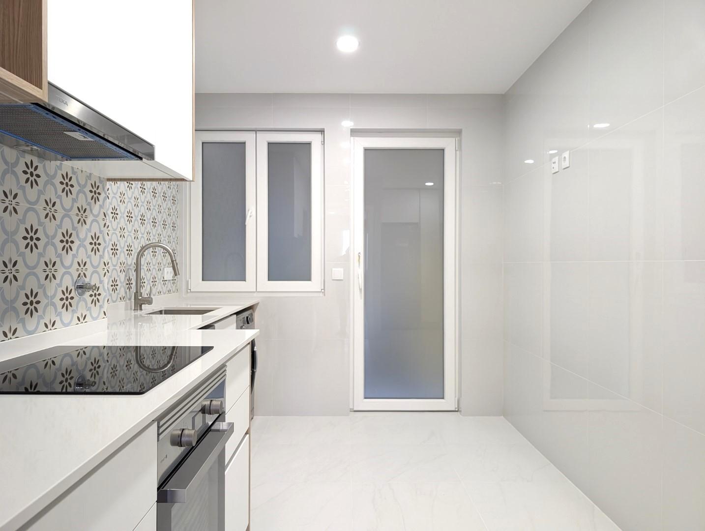 Apartamento T3 - Avenida Lourenço Peixinho