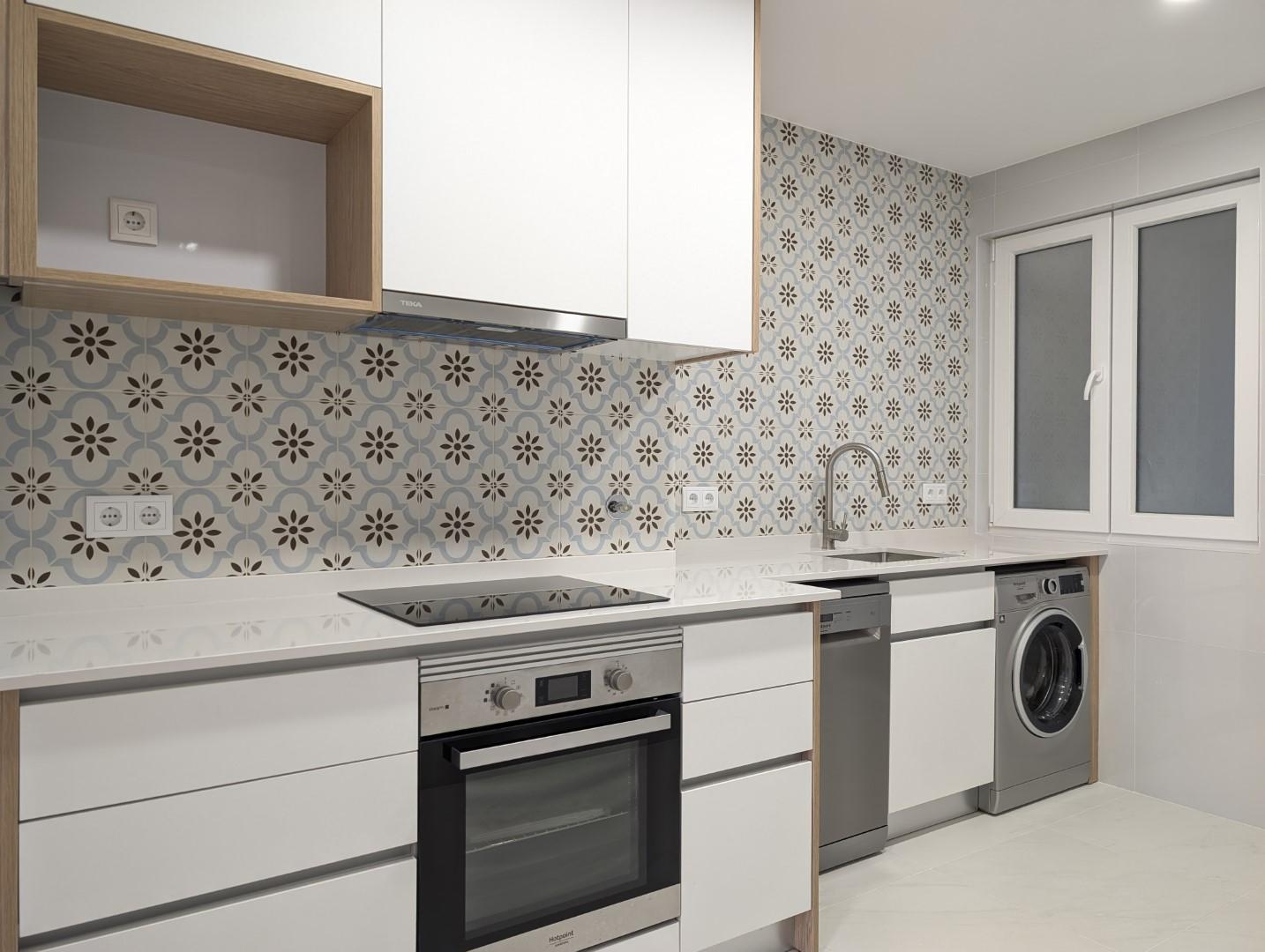 Apartamento T3 - Avenida Lourenço Peixinho