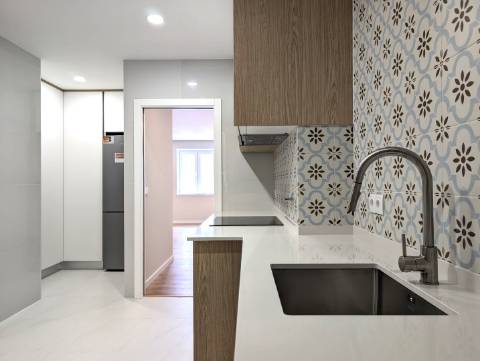 Apartamento T3 - Avenida Lourenço Peixinho