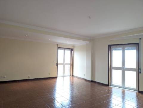 Apartamento T2 em São Bernardo - Aveiro