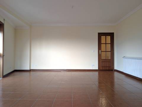 Apartamento T2 em São Bernardo - Aveiro