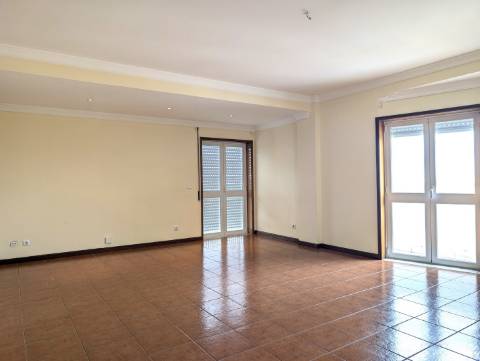 Apartamento T2 em São Bernardo - Aveiro