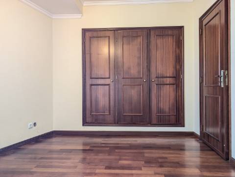 Apartamento T2 em São Bernardo - Aveiro