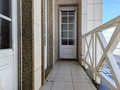 Praia da Costa Nova - Apartamento T2 com Vista Mar e a poucos metros da Praia