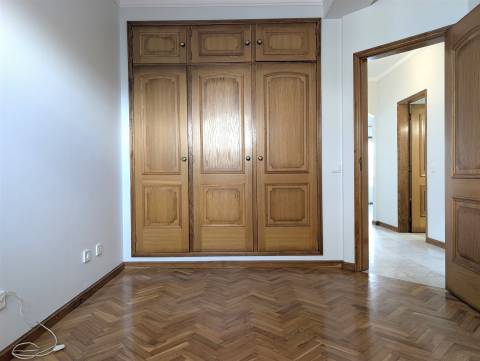 Praia da Costa Nova - Apartamento T2 com Vista Mar e a poucos metros da Praia