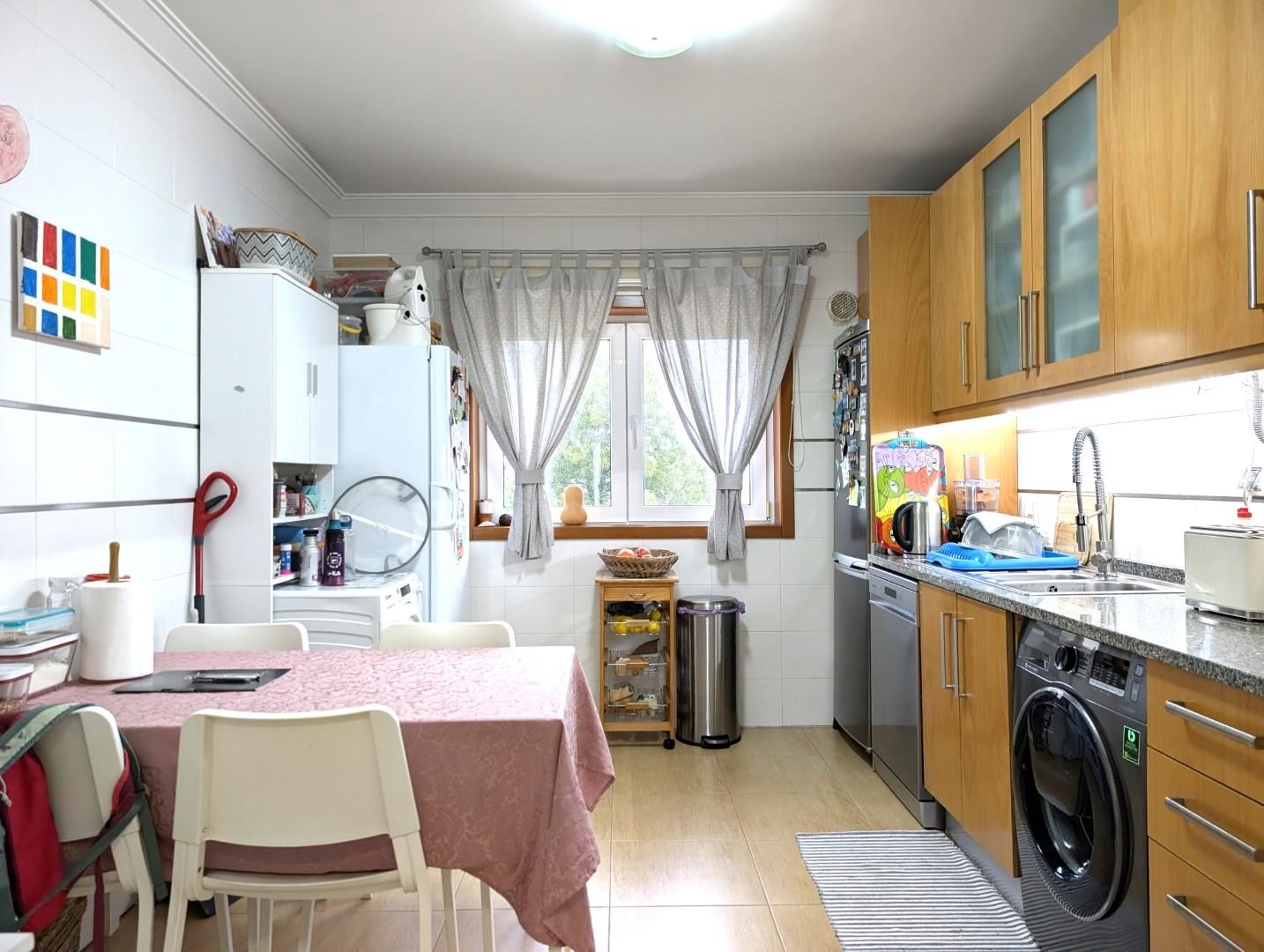 Apartamento T3 Duplex - São Bernardo