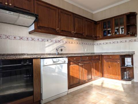 ​Apartamento T3 à Venda em Mafamude - Vila Nova de Gaia