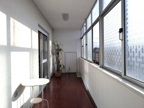​Apartamento T3 à Venda em Mafamude - Vila Nova de Gaia