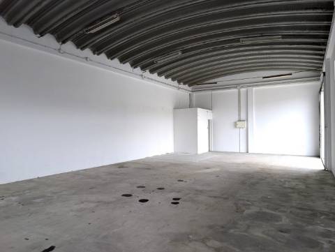 Armazém para Arrendamento - Aveiro (Esgueira)