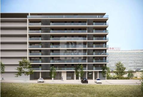 Apartamento T4 Novo com Varanda