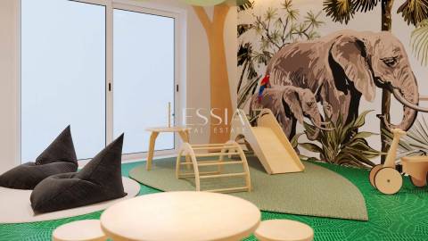 Apartamento T4 com Varanda