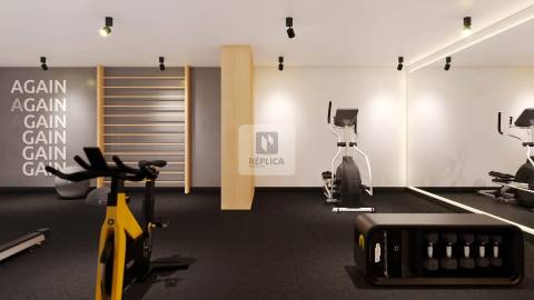 Apartamento T4 com Varanda