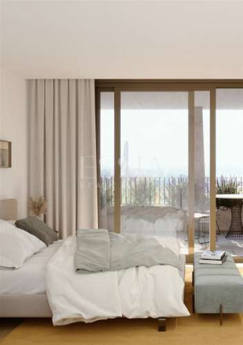 Apartamento T4 com Varanda