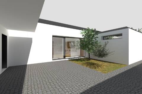 Terreno com Projeto de Arquitetura Aprovado para Construção de Moradia