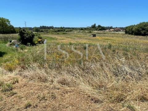 Terreno com Projeto de Arquitetura Aprovado para Construção de Moradia