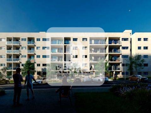 Apartamento T3 com Varanda ao Arrábida Shopping