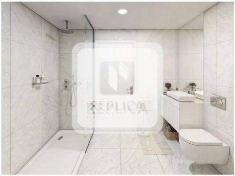 Apartamento T3 com Varanda ao Arrábida Shopping