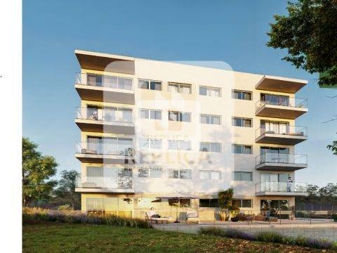 Apartamento T3 com Varanda ao Arrábida Shopping