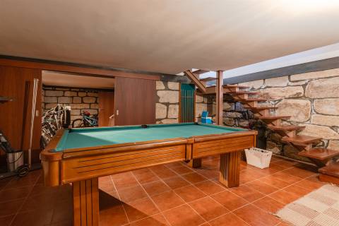 Moradia T3 com Jardim e Garagem Próxima do Parque da Cidade