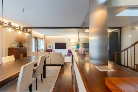 Moradia T3 com Jardim e Garagem Próxima do Parque da Cidade