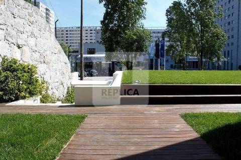 Moradia T3 com Jardim e Garagem Próxima do Parque da Cidade