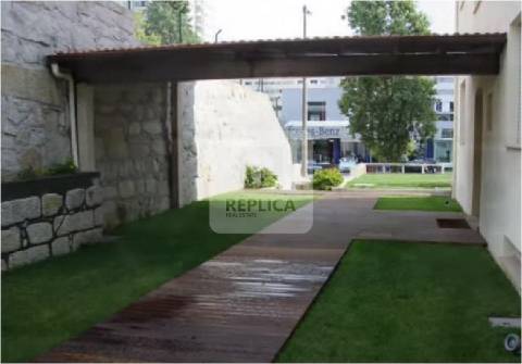 Moradia T3 com Jardim e Garagem Próxima do Parque da Cidade