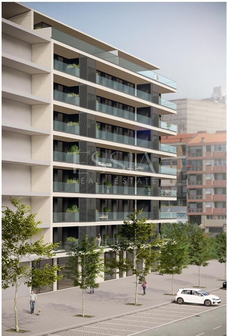 Apartamento T3 Novo com Varanda