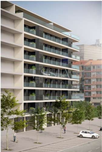 Apartamento T3 Novo com Varanda