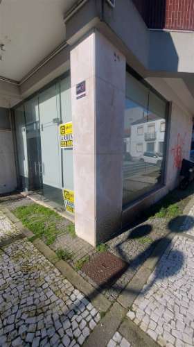 Loja  Arrendamento em Barcelos, Vila Boa e Vila Frescainha (São Martinho e São Pedro),Barcelos
