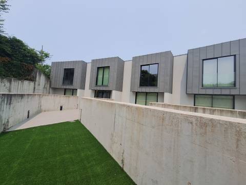 Moradia T3 Venda em Barcelinhos,Barcelos