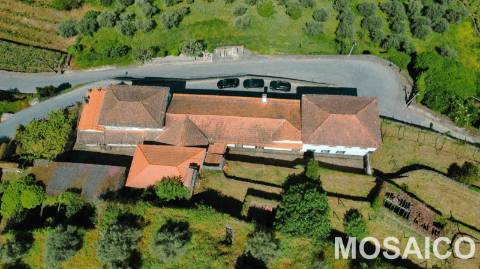 Propriedade de 3ha Casa Brasonada Século XVII em zona património mundial UNESCO, para VENDA