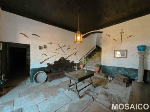 Propriedade de 3ha Casa Brasonada Século XVII em zona património mundial UNESCO, para VENDA