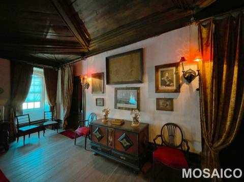 Propriedade de 3ha Casa Brasonada Século XVII em zona património mundial UNESCO, para VENDA