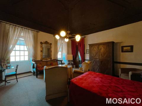 Propriedade de 3ha Casa Brasonada Século XVII em zona património mundial UNESCO, para VENDA