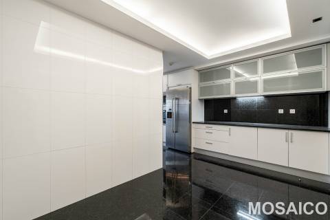 Apartamento T4 Venda em Ramalde,Porto